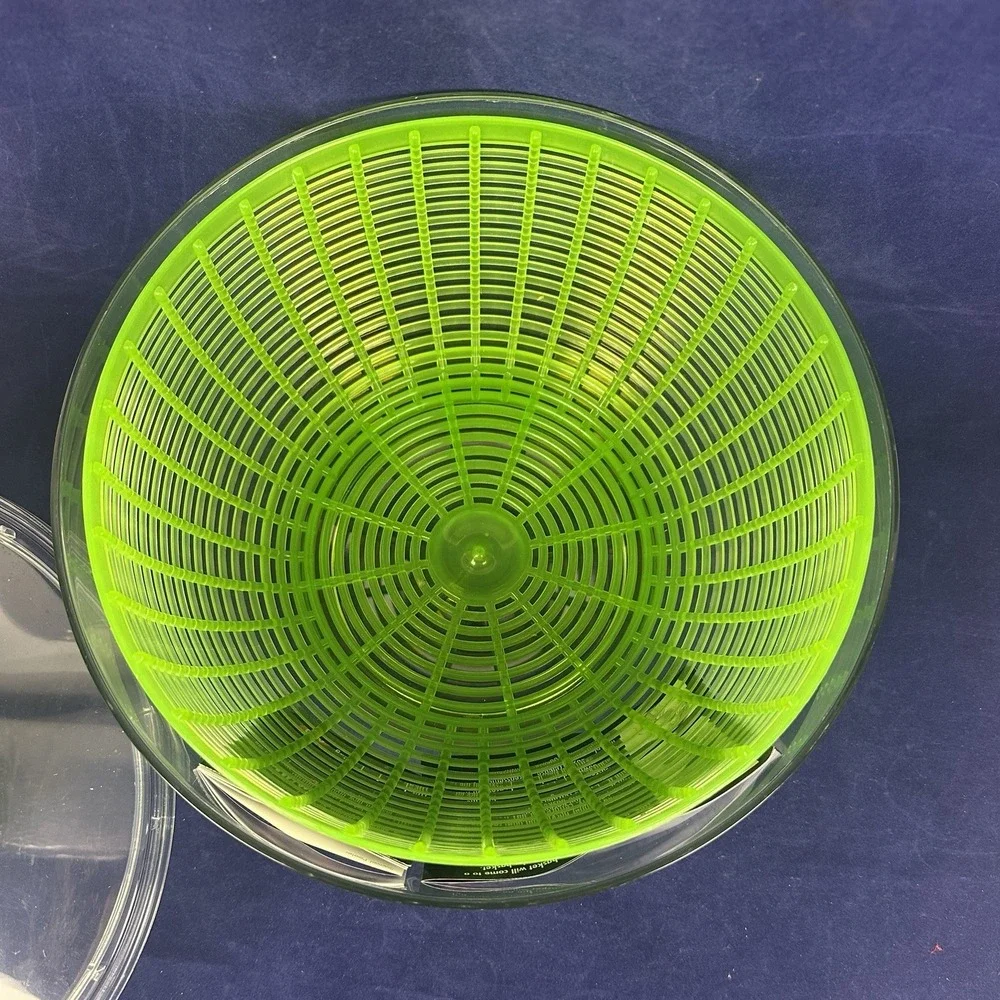 OXO Good Grips Salad Spinner, Fruit Washer and Lettuce Spinner